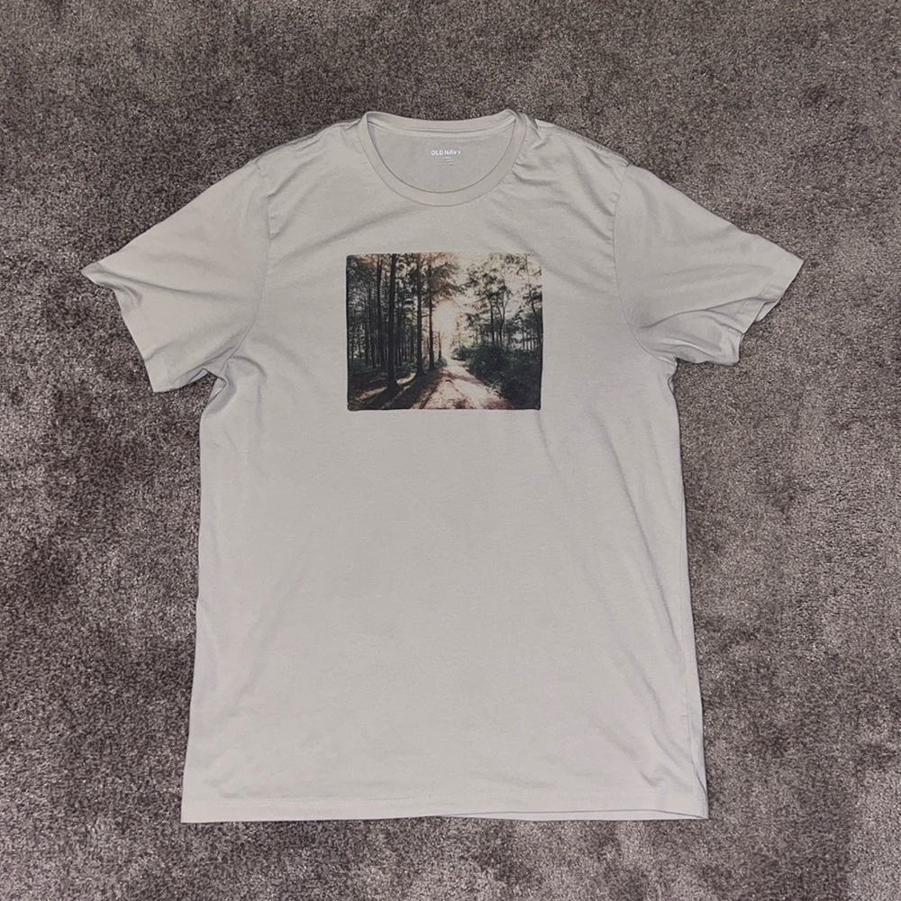 Old Navy vintage picture t-shirt. Excellent condition
